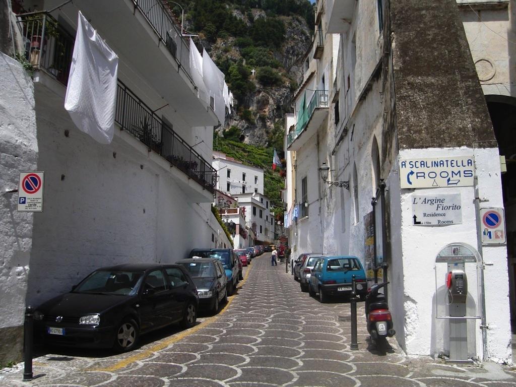 Atrani House-Amalfi Apartment Bagian luar foto